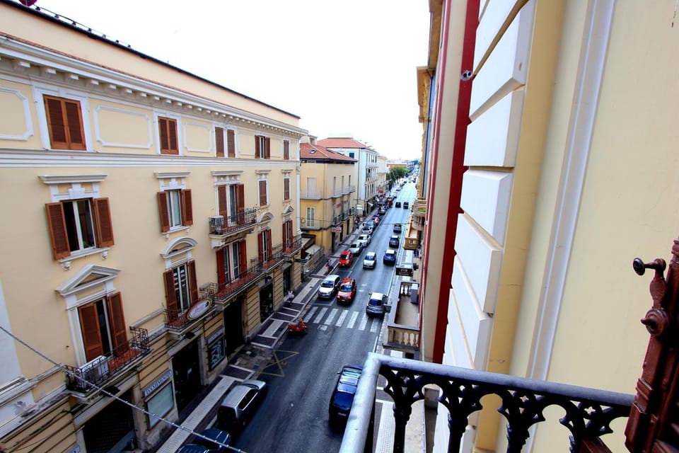 City view, Landmark view, Street view