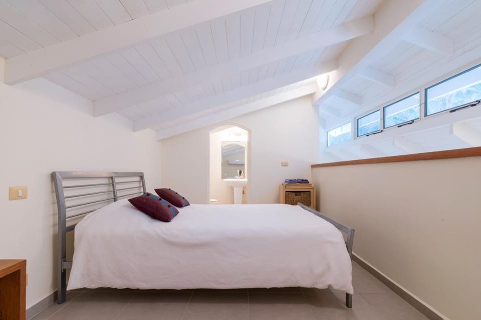 Bed, Bathroom, Bedroom