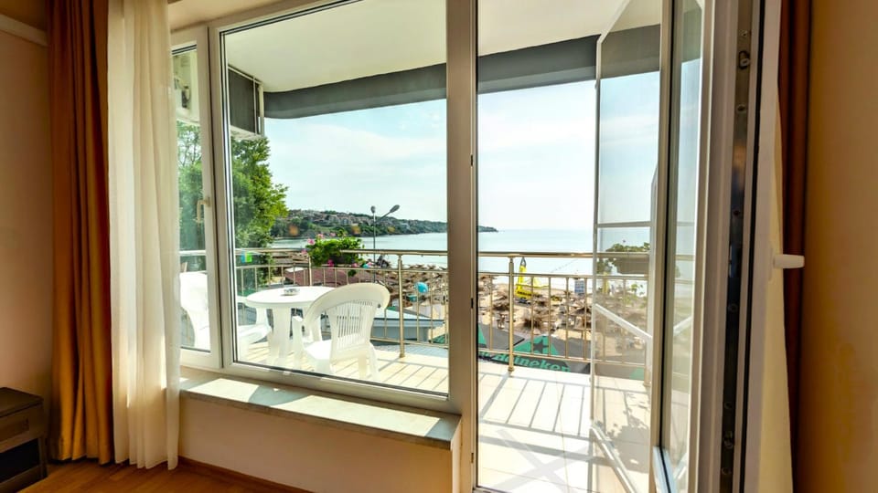 Day, Natural landscape, View (from property/room), Balcony/Terrace, Sea view