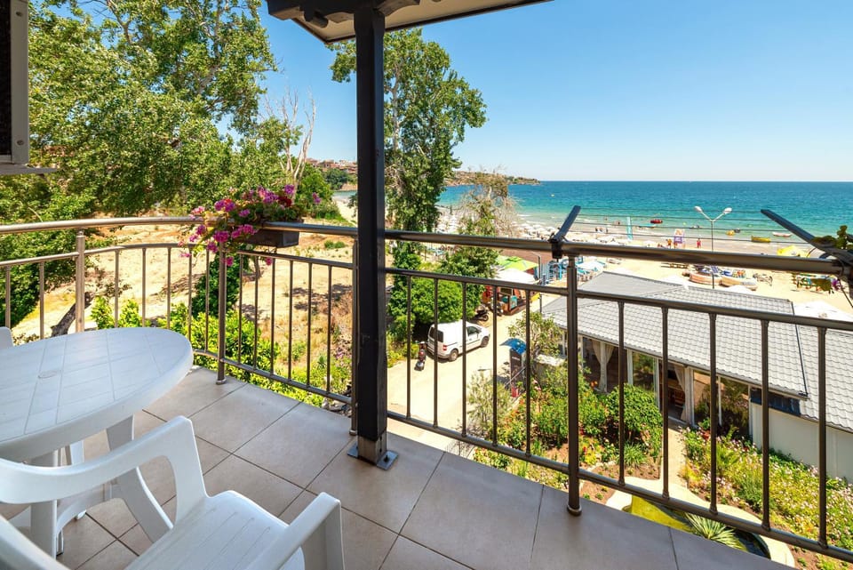 Day, Natural landscape, View (from property/room), Balcony/Terrace, Beach, Sea view
