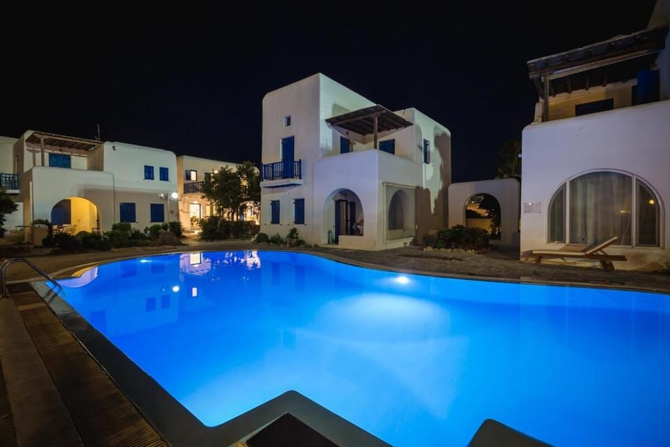 Villa Iliana 1 & 2 w shared Pool, Ornos, Mykonos Villa in Mykonos, Mikonos 846 00, Greece