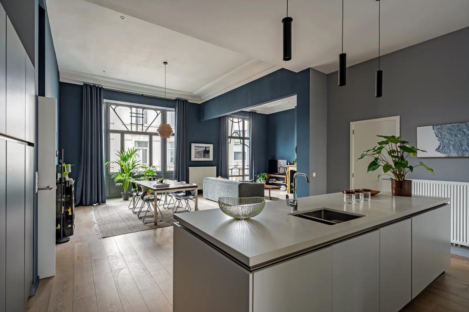 Kitchen or kitchenette, Dining area, oven, stove