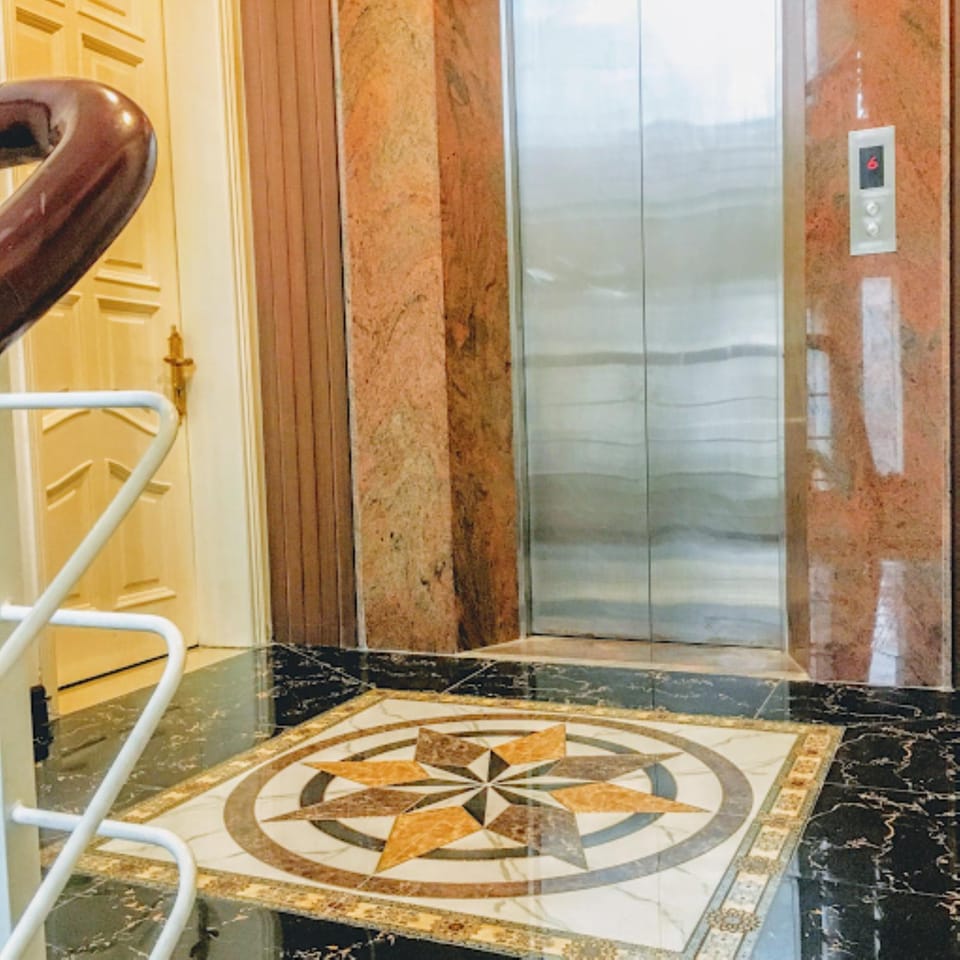 elevator