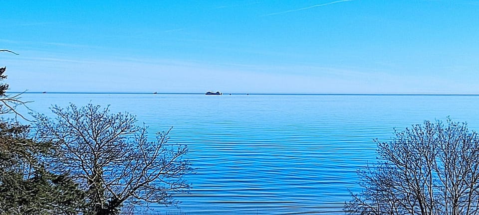Lake view, Sea view
