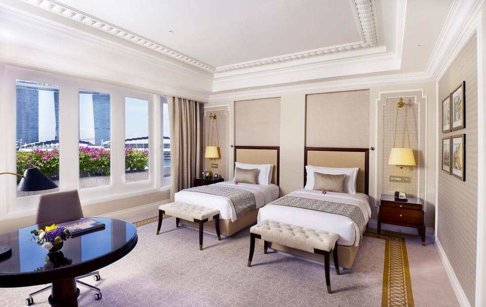 Bed, View (from property/room), Bedroom, City view