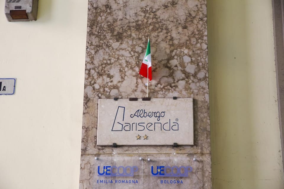 Facade/entrance, Facade/entrance