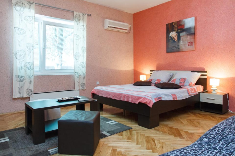Bed, cot