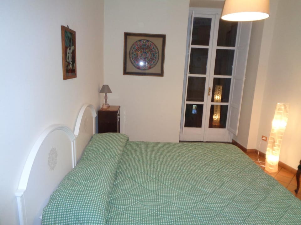 Salerno Domus Claudia Apartment in Salerno