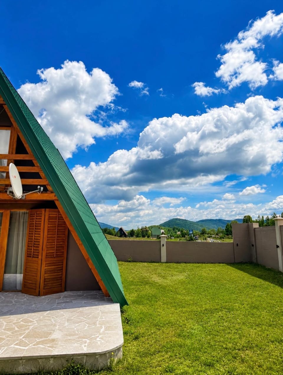 Holiday Home Stefani Spacious Mountain House near Durmitor 3 Bedrooms Private Parking House in Montenegro