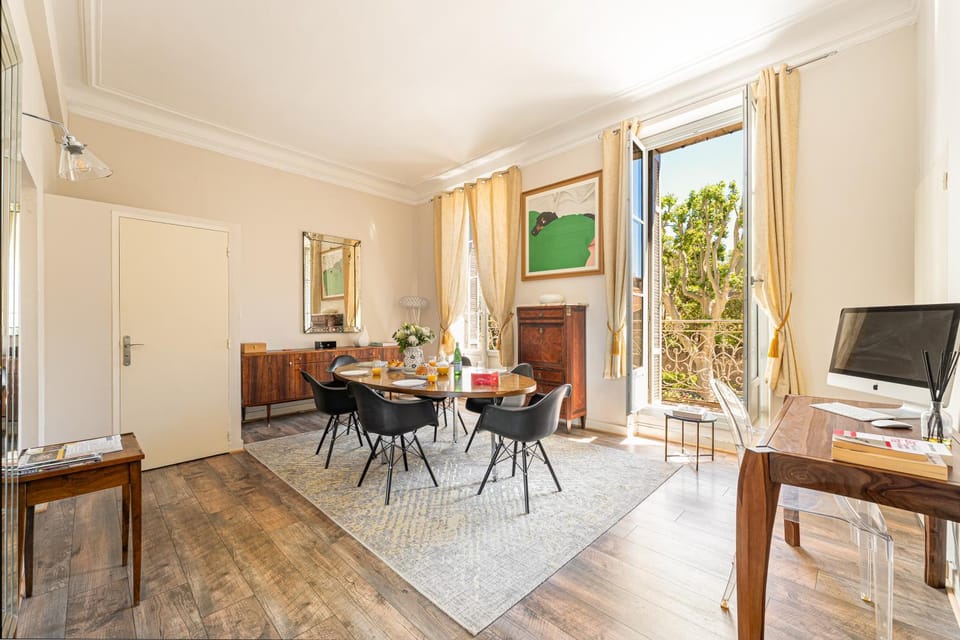 Patio, Patio, Balcony/Terrace, Kitchen or kitchenette, Living room, Seating area, Dining area, Garden view, internet, VIP