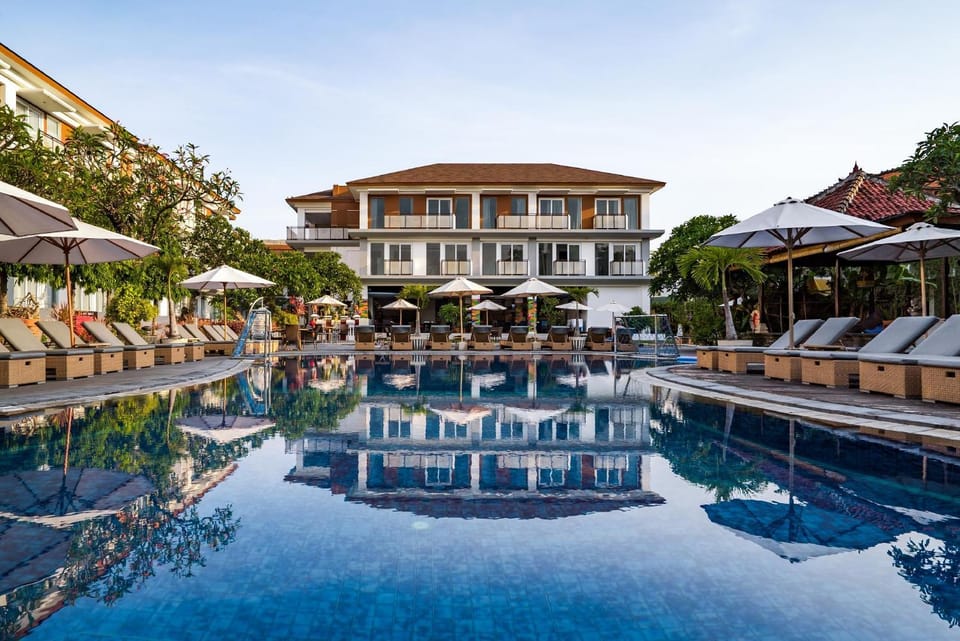 Property building, Pool view, Swimming pool