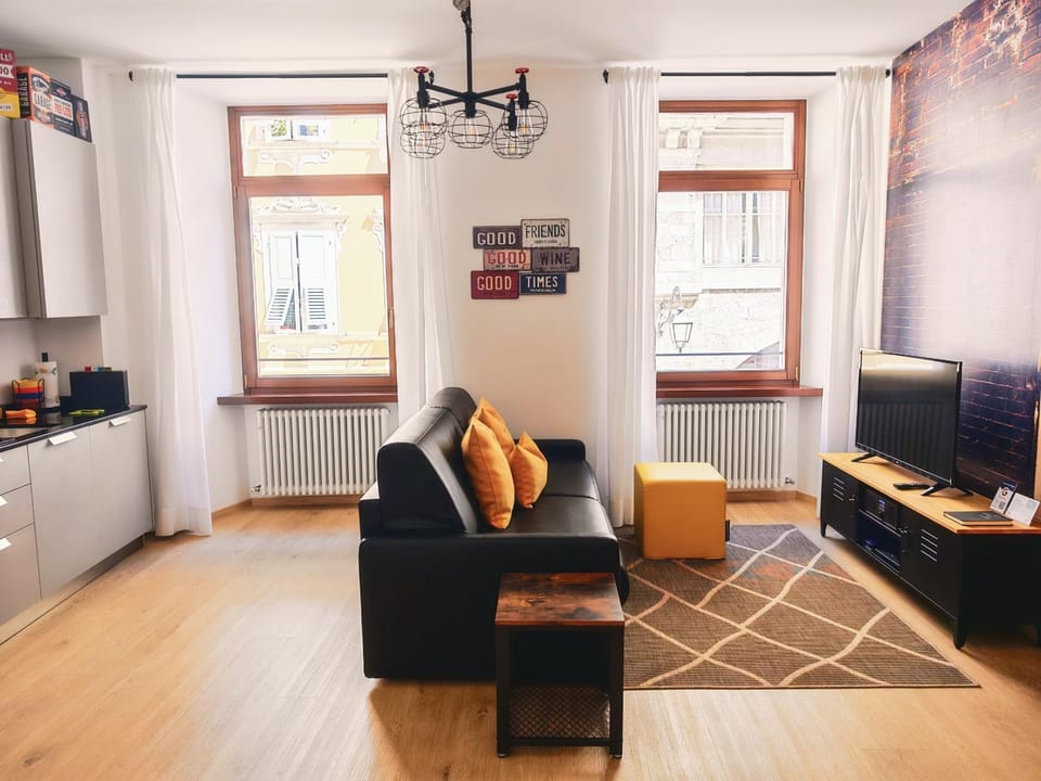 RivApartmentsDowntowN Urban Apartment in Riva del Garda