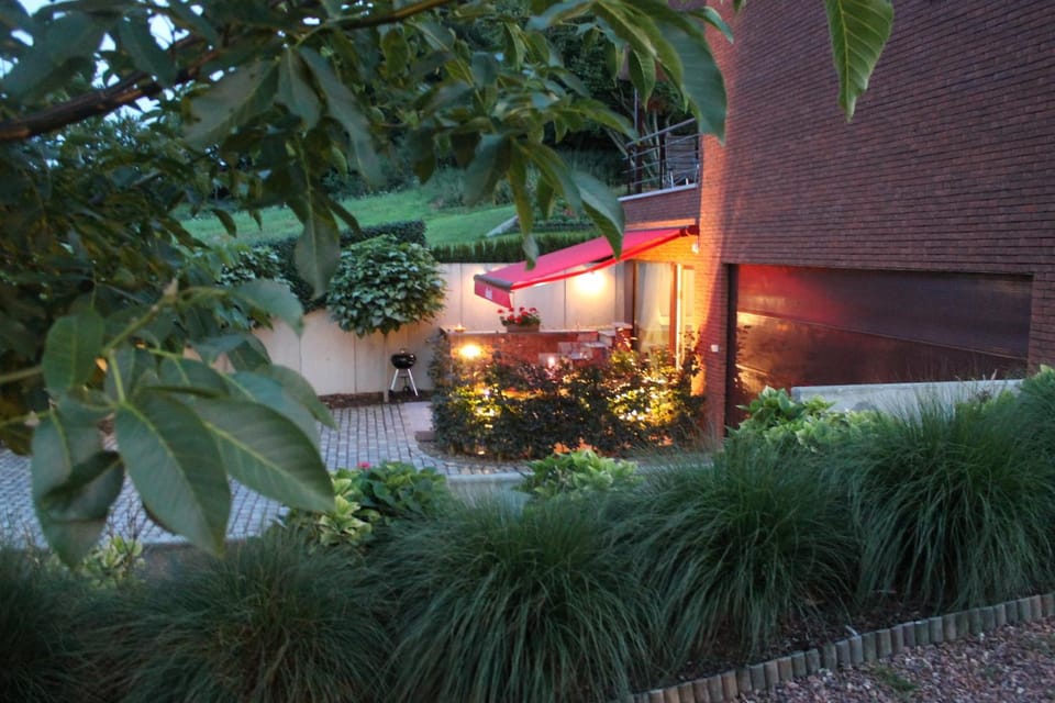 Garden, Balcony/Terrace