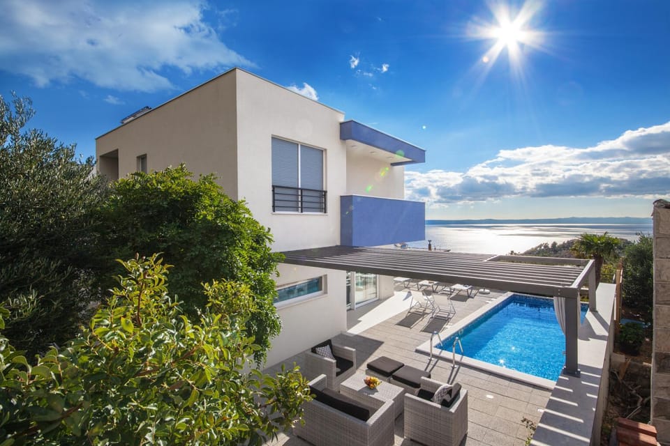 Geminus holiday home House in Makarska