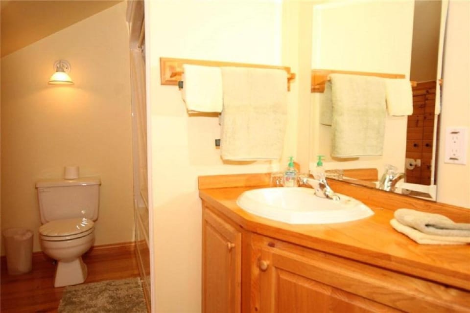 Rock Hill Bed & Breakfast Bed and Breakfast in Central Frontenac