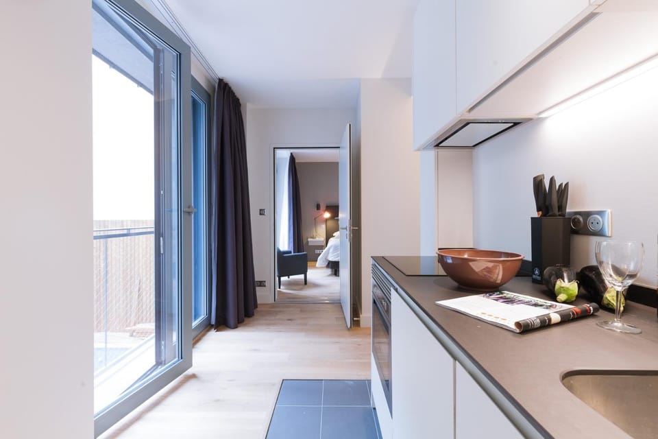 Kitchen or kitchenette