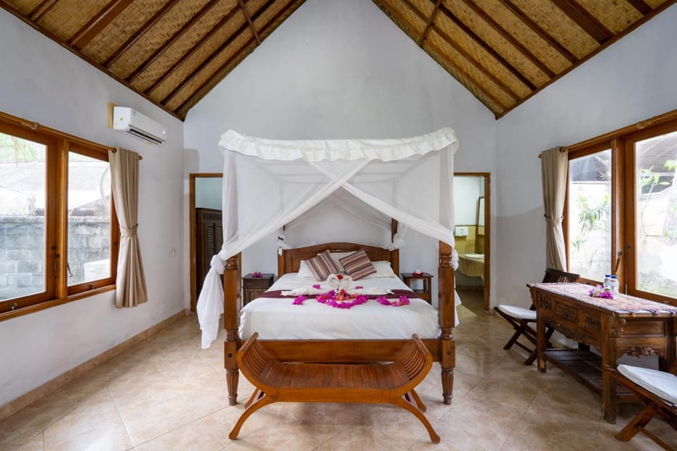 Bed, Bedroom