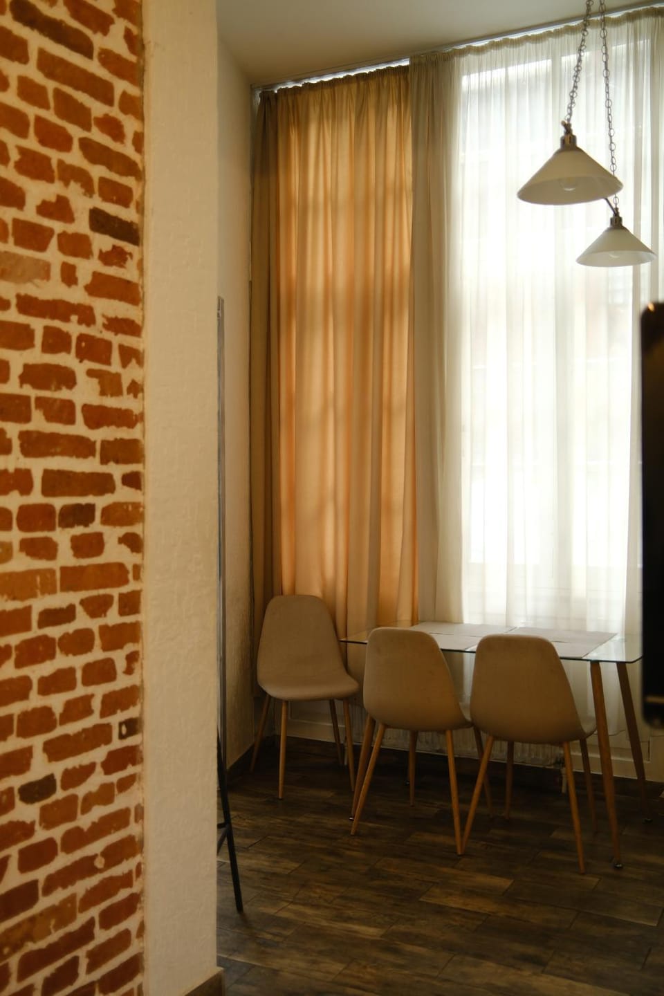 Seating area, Dining area