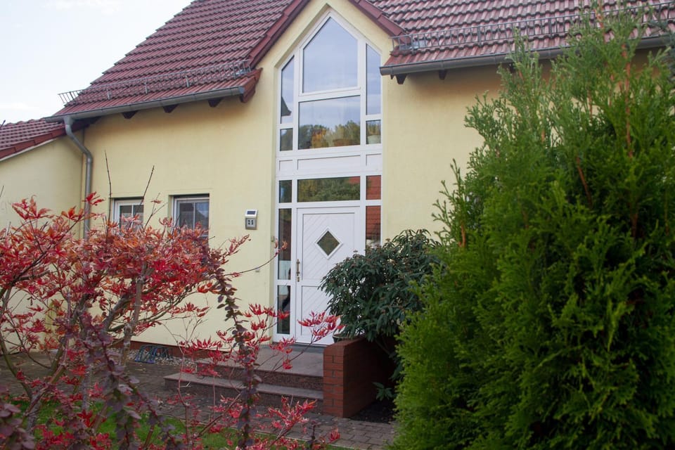 Property building, Facade/entrance