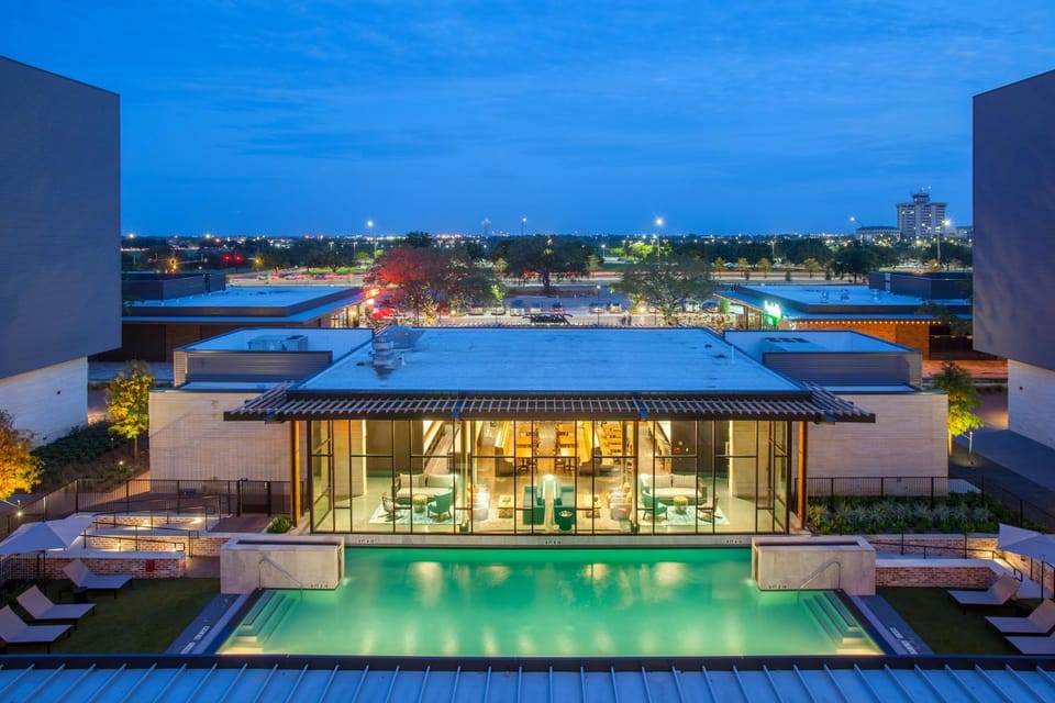 Swimming pool, Swimming pool