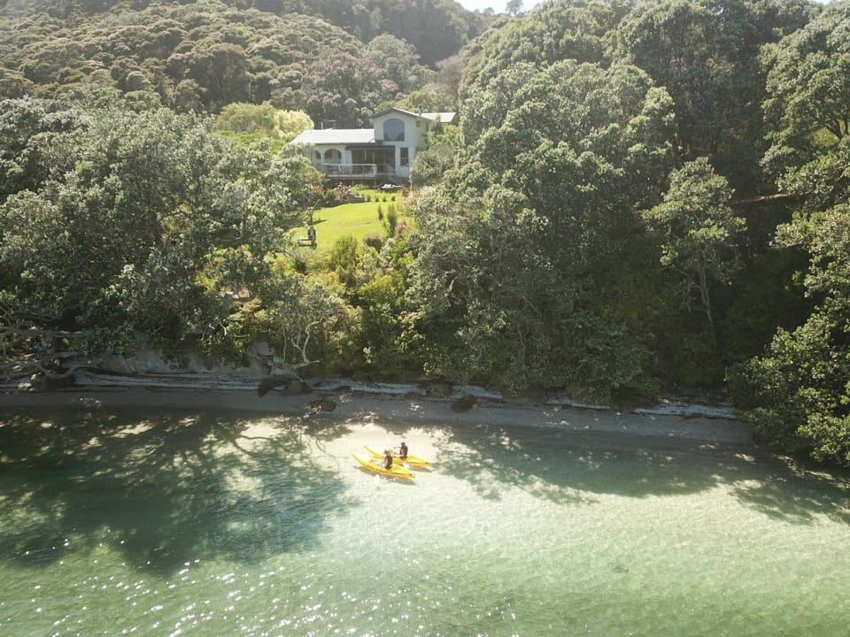 Mooring Lane Lodge Bed and Breakfast in Whitianga