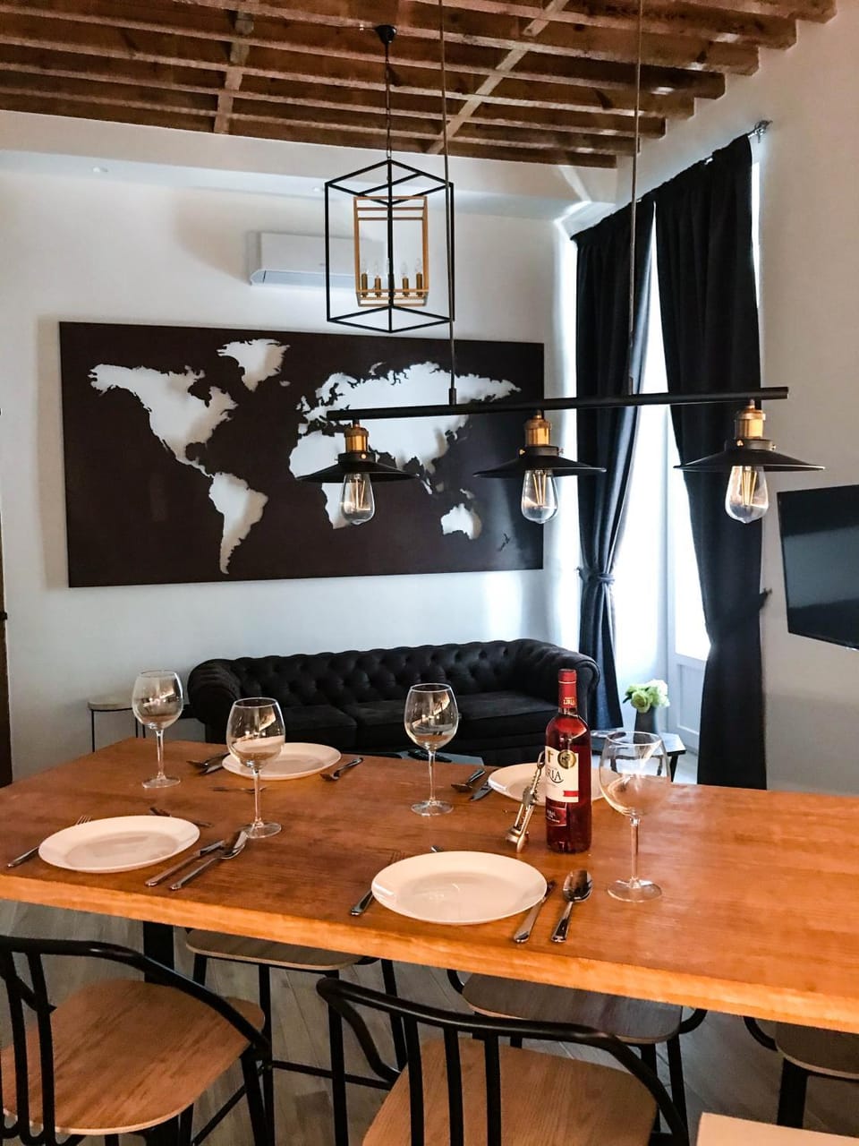 Living room, Dining area