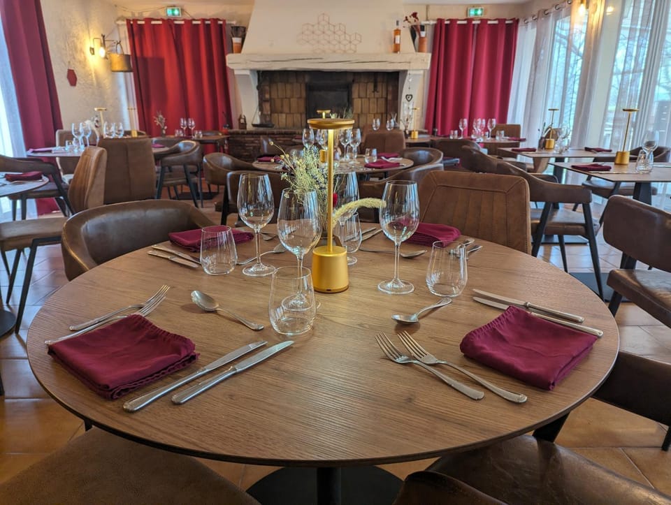 Au Bien Etre piscine chauffée Hotel in Salernes