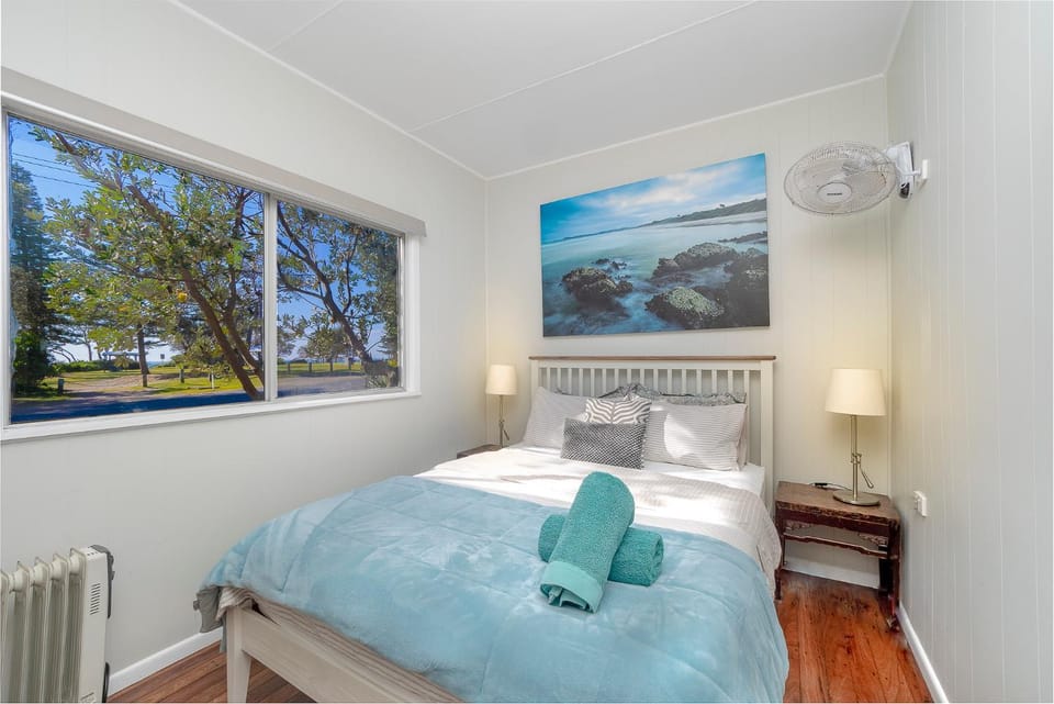 Bedroom, Sea view