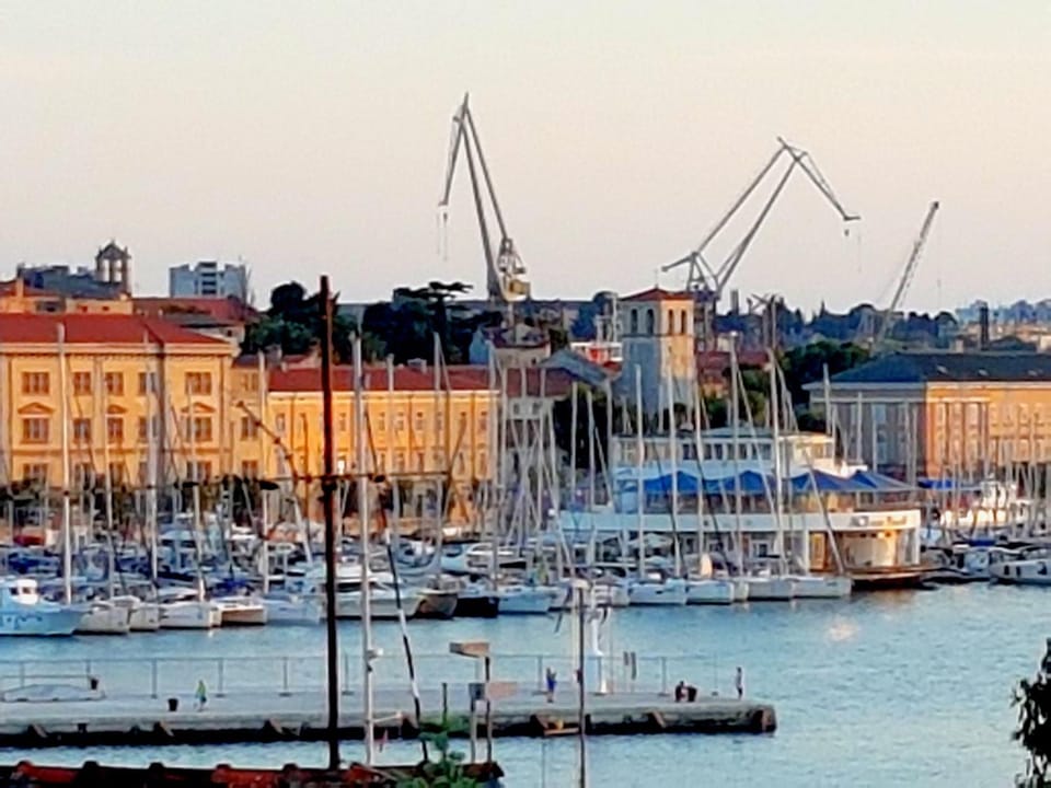 View (from property/room), City view, Sea view
