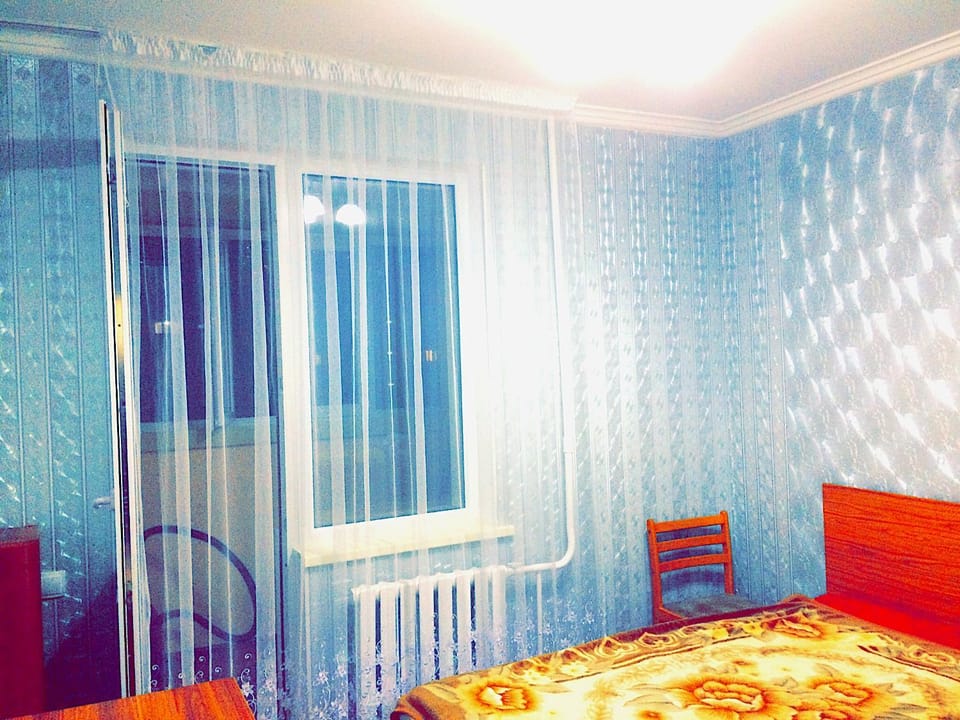 Bed, View (from property/room), Food and drinks, Street view, Inner courtyard view