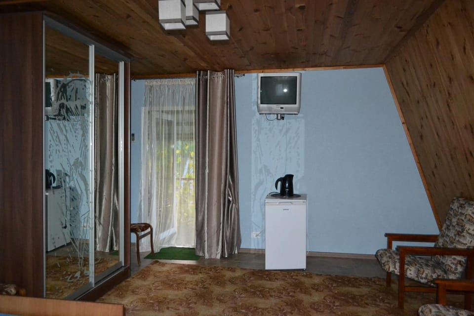 TV and multimedia, Photo of the whole room