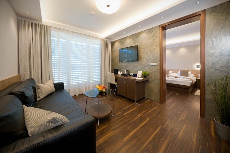 Living room, Bedroom