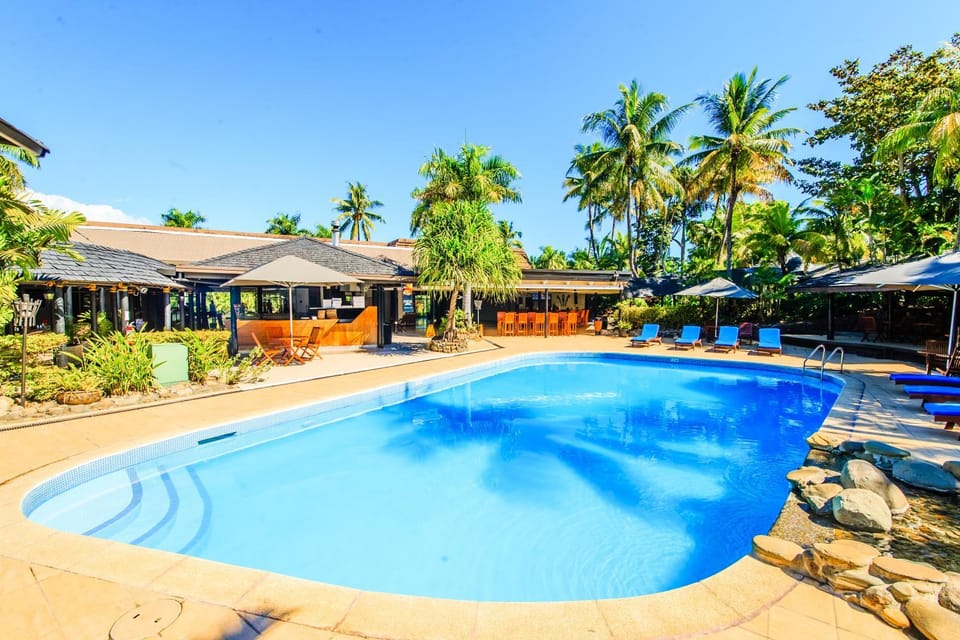 Swimming pool, Swimming pool