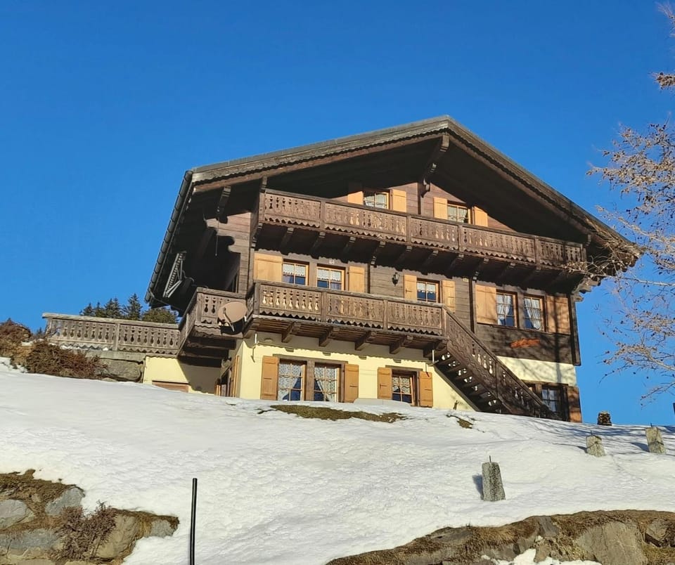 Property building, Winter