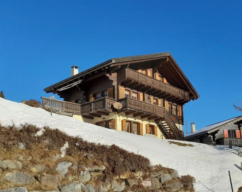 Property building, Winter