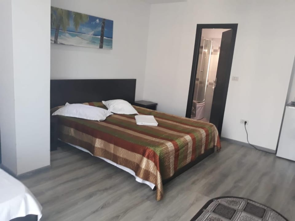 Pensiunea Smarald Bed and Breakfast in Eforie Nord