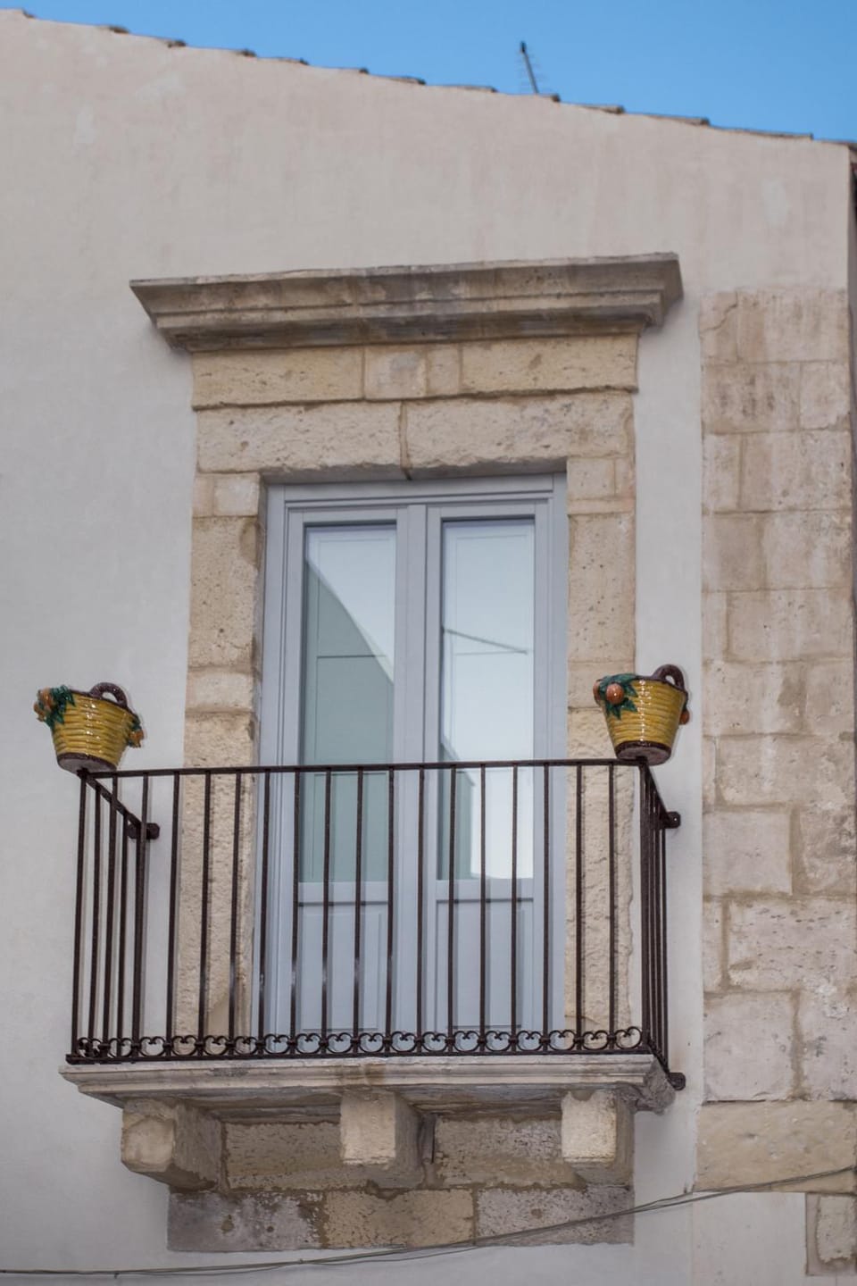 Property building, Balcony/Terrace, Sea view
