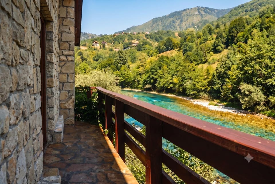 Balcony/Terrace, River view
