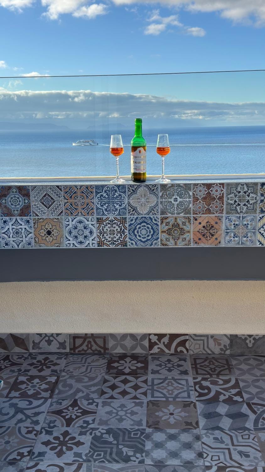 Apartamento Romantico by the Ocean Apartment in Caniço