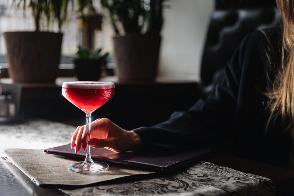 Restaurant/places to eat, Food and drinks, Drinks, Alcoholic drinks, Non alcoholic drinks