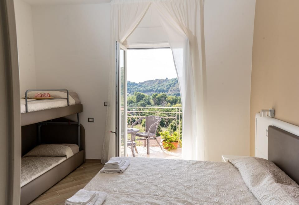 View (from property/room), Balcony/Terrace, Photo of the whole room, Bedroom