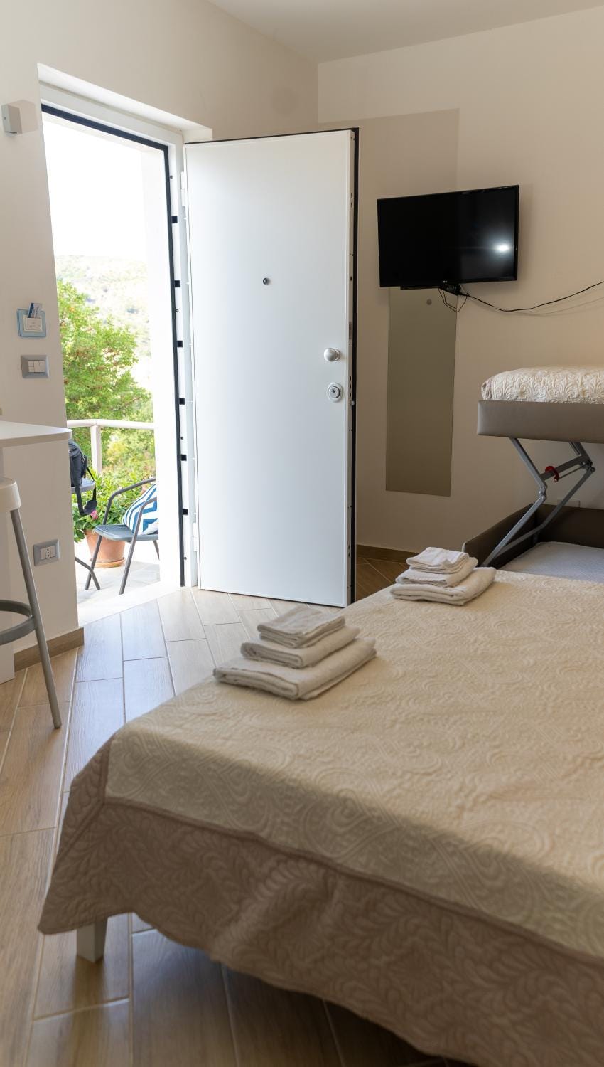 Bed, Photo of the whole room
