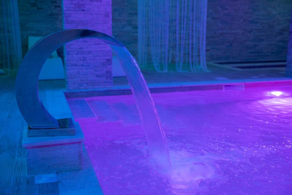 Spa and wellness centre/facilities, Swimming pool