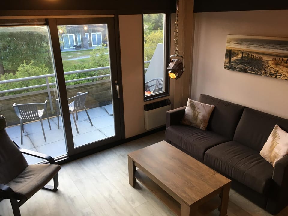 Day, Balcony/Terrace, Living room, Garden view
