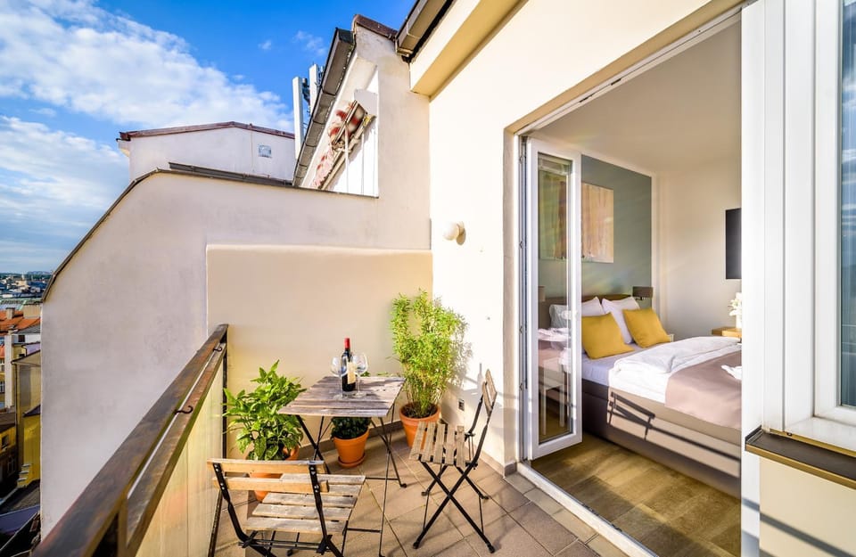 Patio, Balcony/Terrace