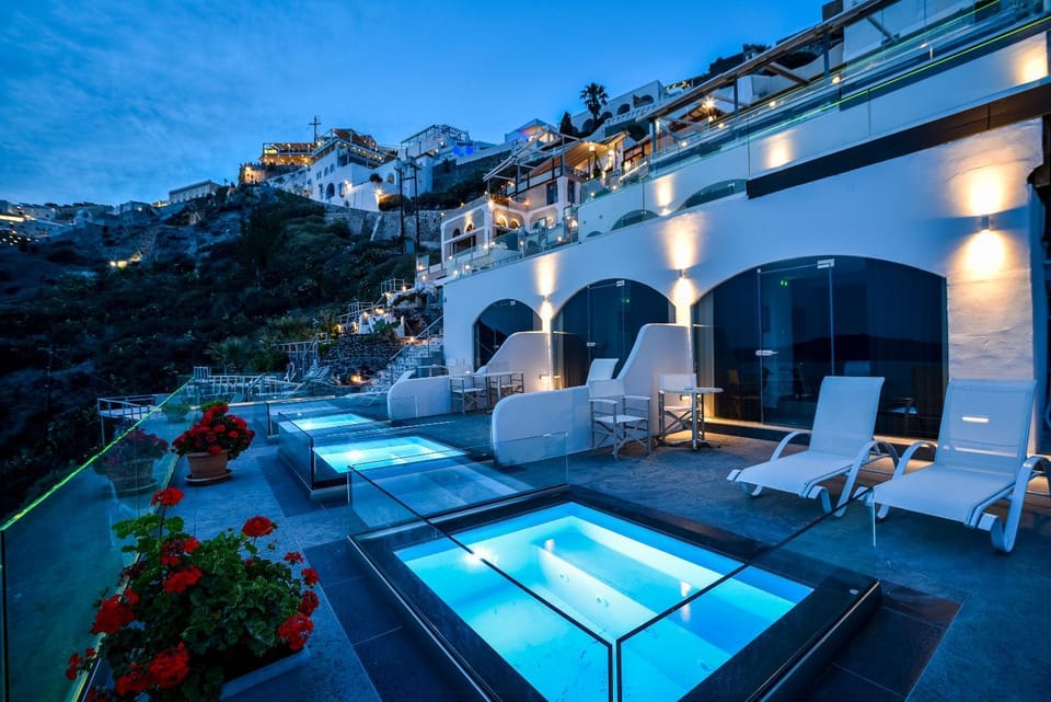 Property building, Swimming pool