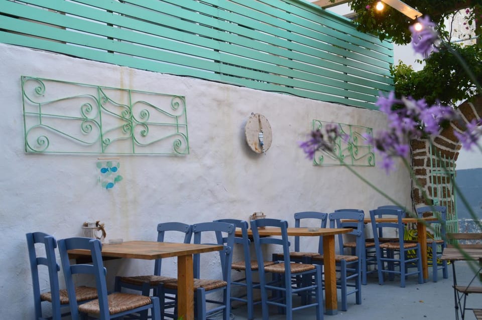 Patio, Breakfast