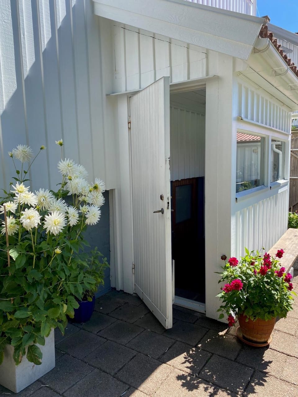 Property building, Facade/entrance