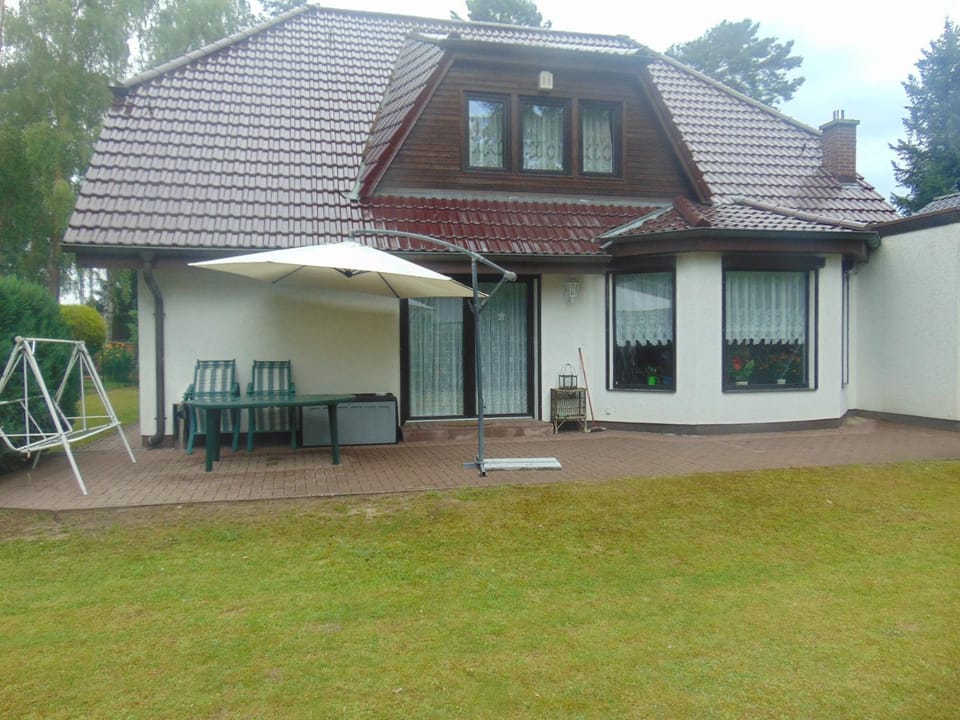 Patio, BBQ facilities, Garden, Balcony/Terrace