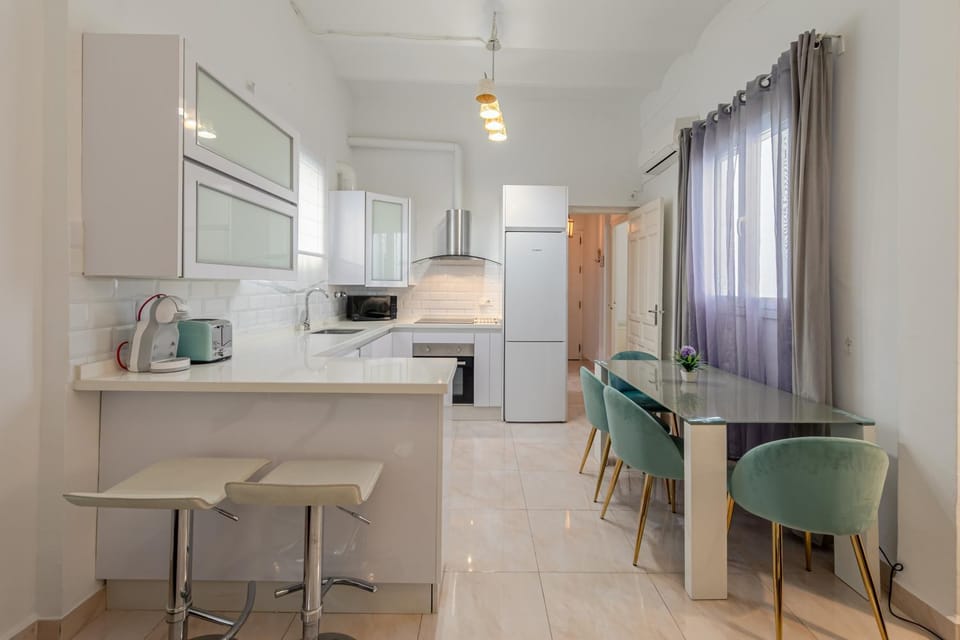 Feel The City - Old Town Apartment in Seville
